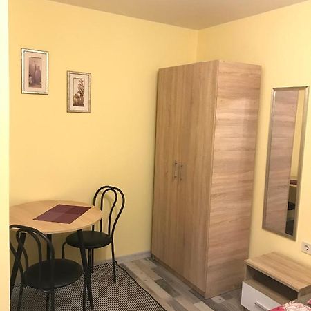 Киев Сдам Посуточно Ул Доброхотова 28 Daily Rent Kyiv St Dobrokhotova 28 Appartement Buitenkant foto