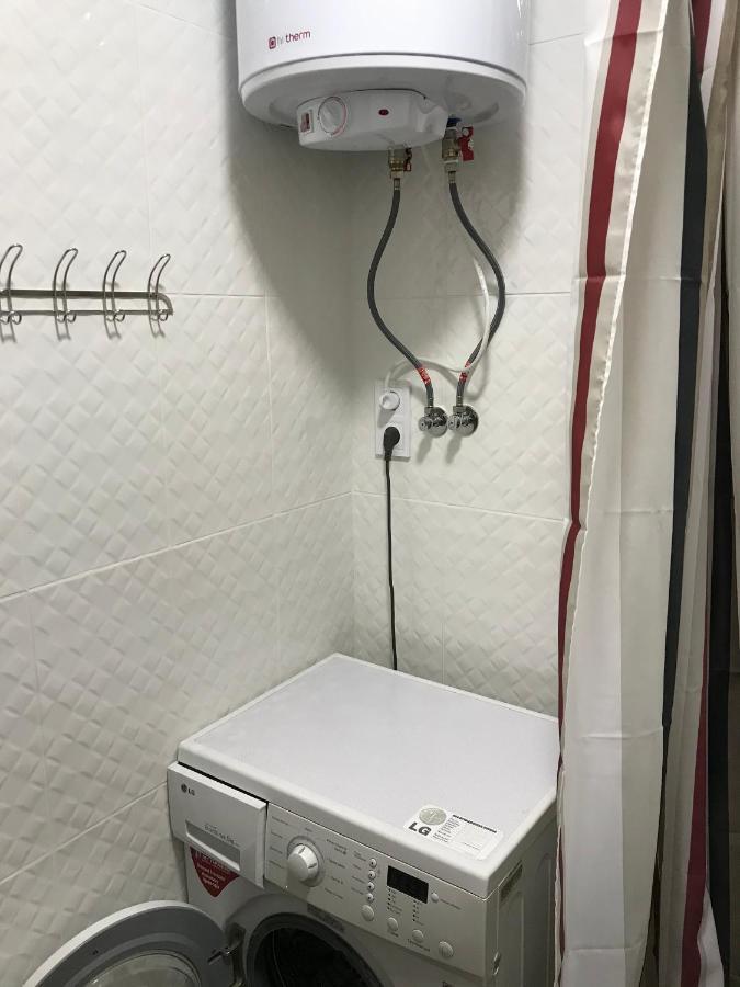 Киев Сдам Посуточно Ул Доброхотова 28 Daily Rent Kyiv St Dobrokhotova 28 Appartement Buitenkant foto